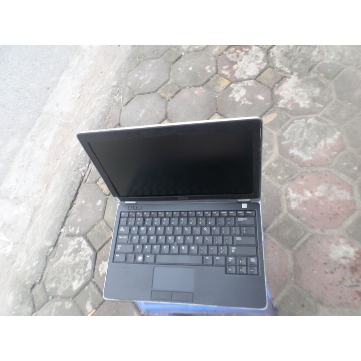 Laptop cũ Dell E6220, intel Core i5 2520 3.2ghz, Ram 4gb, Mỏng, Gọn, Nhẹ Khỏe