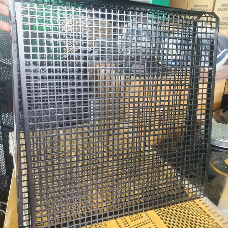 Lưới Loa 40 Hỏa Tiễn, Loa Sub 4 Tấc