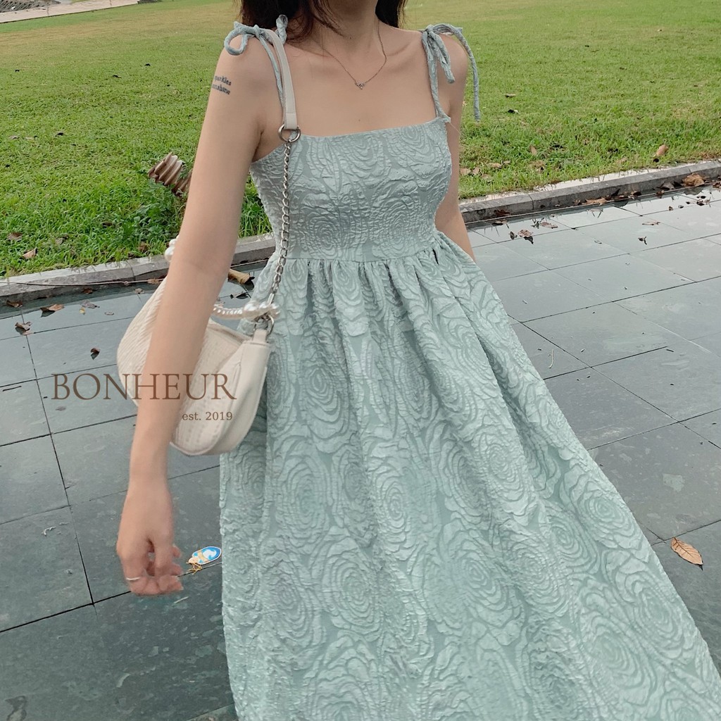Váy hai dây xuông dài midi đầm xoè thắt dây chất gấm xốp nổi hoa hồng cao cấp kiểu sang chảnh tiểu thư Ciara Dress | BigBuy360 - bigbuy360.vn