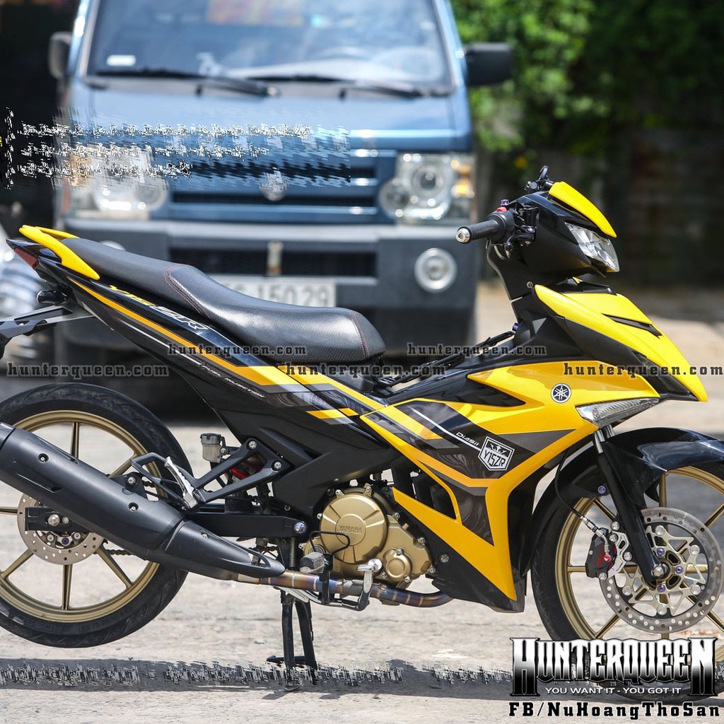 Tem rời Y15ZR hot nhất, in UV cao cấp, Dán xe Exciter 150 đời 2016-2018 màu đen vàng. Mẫu decal hoa văn chìm ẩn
