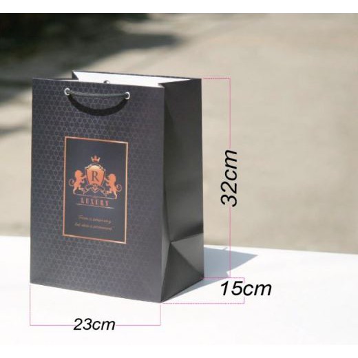 Túi giấy siêu rẻ dùng để đựng quần áo phụ kiện size 32x23x15 cm (mẫu 3)