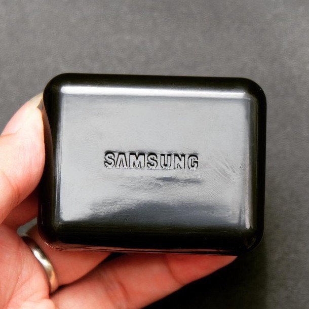 Tai nghe samsung galaxy S7 chân 3.5 mm chính hãng