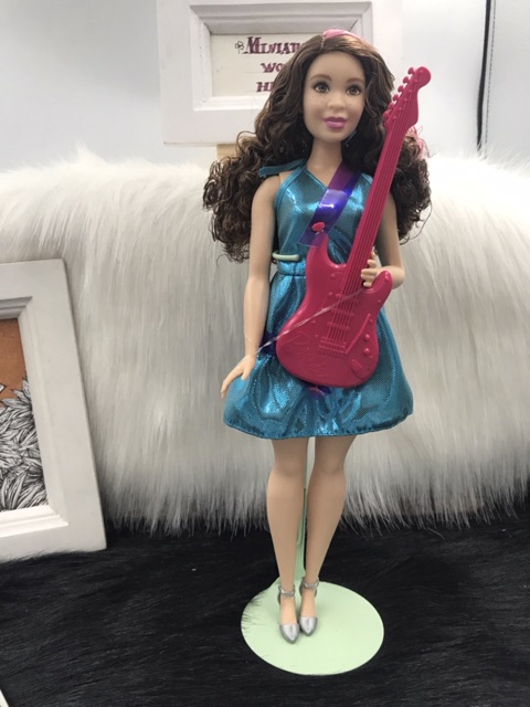 Búp bê barbie nghề nghiệp ca sĩ chính hãng