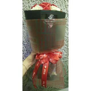 Bó hoa hồng sáp 15bông đỏ trắng