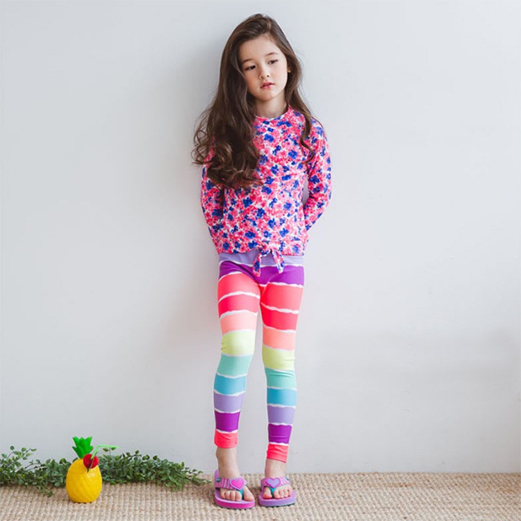 Set đồ bơi 2 mảnh dài tay màu cầu vồng cho bé gái 2-11 tuổi