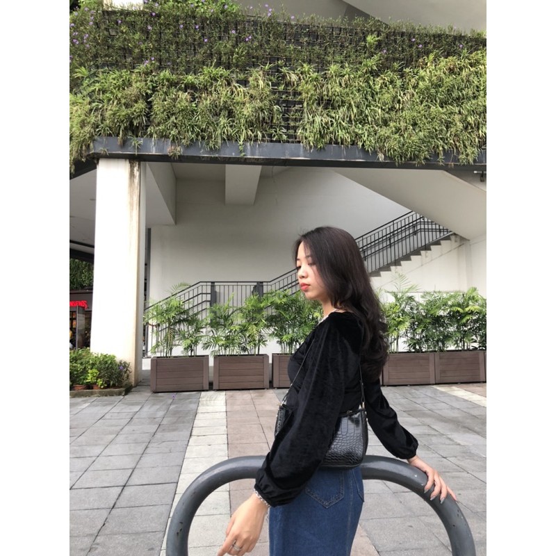 Áo nhung cổ vuông