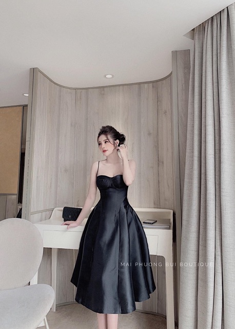 Đầm xoè mai phương bùi