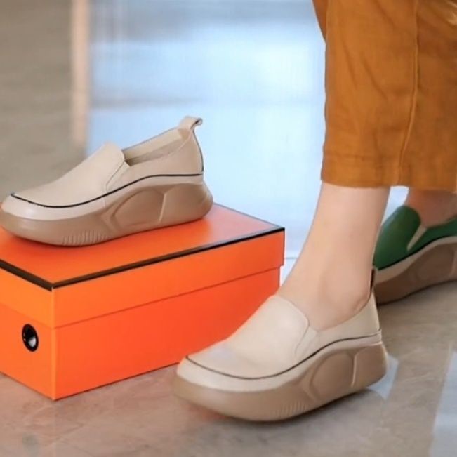 Giày Da Đế Mềm Dày Dặn Phong Cách Thời Trang Mùa Thu Cho Nữ