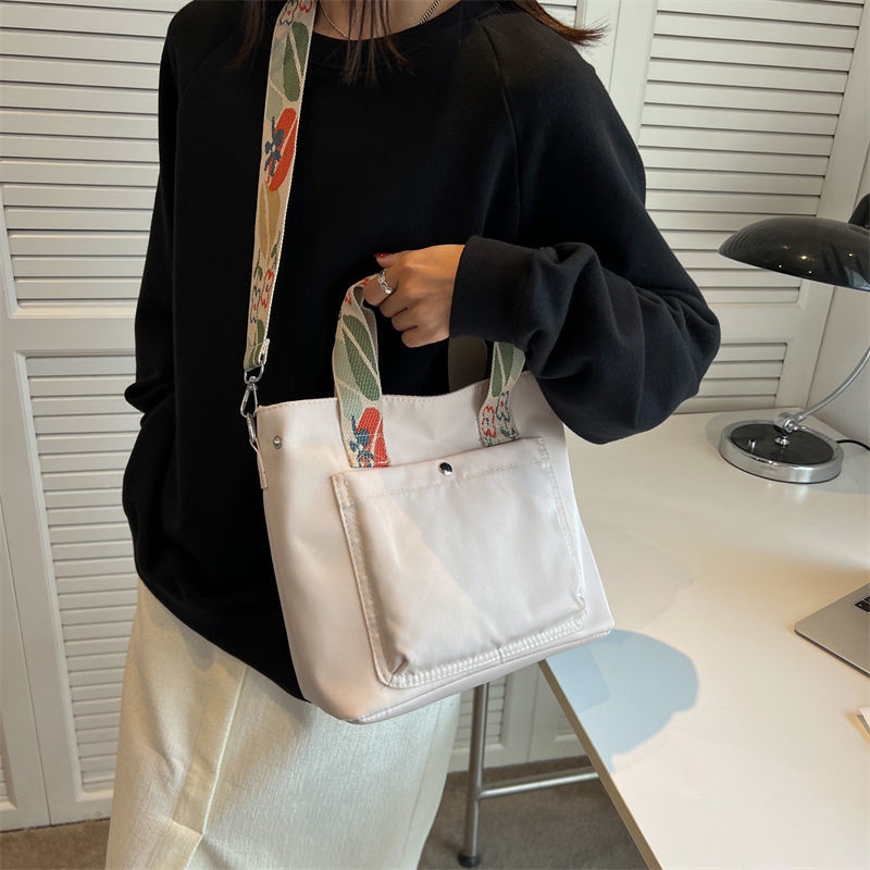 Túi Xách Canvas Đeo Vai Kiểu Dáng Đơn Giản Thời Trang Dành Cho Nữ