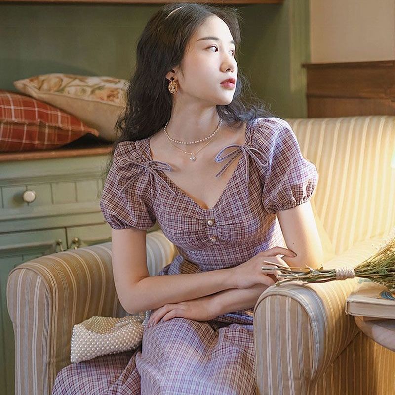 Đầm Midi Tay Ngắn Phồng Cổ Chữ V Họa Tiết Kẻ Sọc Màu Tím Phong Cách Pháp Cổ Điển Thời Trang Mùa Hè Hàng Mới 2023