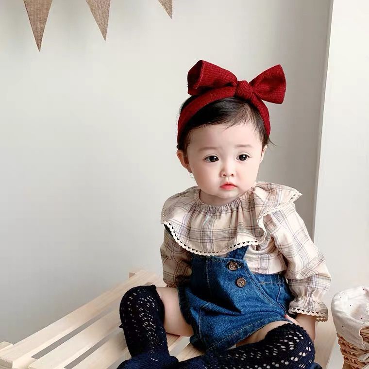 Hàng Mới Về Áo Sơ Mi Cổ Lá Sen + Quần Jean Hai Dây Phong Cách Hàn Quốc Thời Trang Xuân Thu Cho Bé Gái