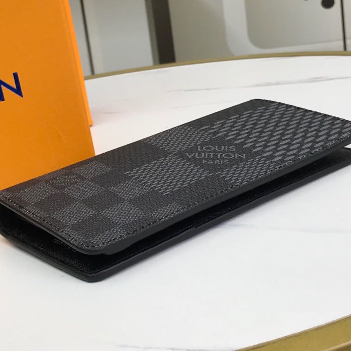 Ví dài nam mới Louis Vuitton