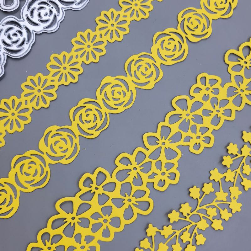 Bộ 4 Khuôn Cắt Giấy Kim Loại Hình Hoa Xinh Xắn
