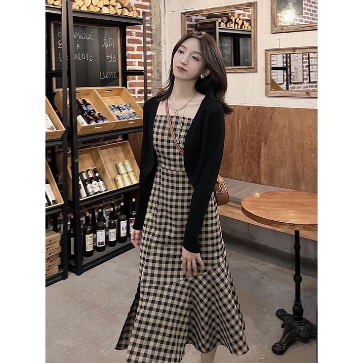 Set Đầm Hai Dây Và Áo Khoác Cardigan Họa Tiết Sọc Caro Phong Cách Pháp Dễ Phối Đồ