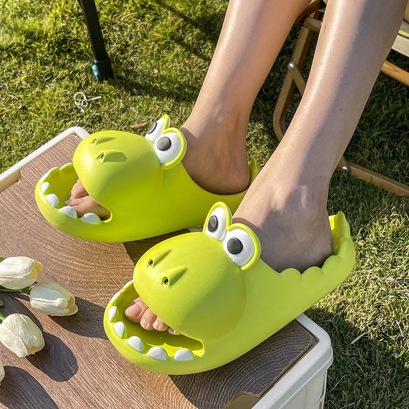 Dép Bít Mũi Hình Khủng Long Dễ Thương Chống Va Chạm Thời Trang Mùa Hè Cho Nữ