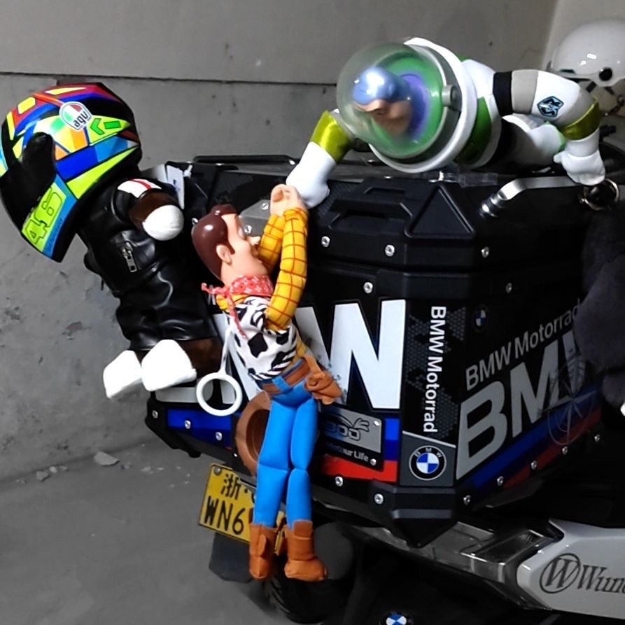 Mô Hình Búp Bê buzz lightyear Vui Nhộn 0410 Trang Trí Nóc Xe Hơi