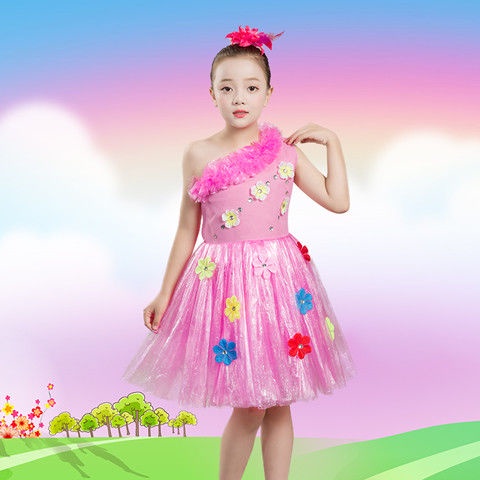 Trang Phục Biểu Diễn Thời Trang Thân Thiện Với Môi Trường Cho Trẻ Mẫu Giáo