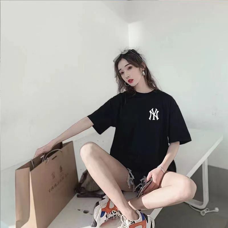 [Bán Tại At a loss] Áo Thun Thể Thao Dáng Rộng Tay Ngắn Màu Trắng Đen Phong Cách Hàn Quốc Mùa Hè Đơn Giản Cho Cặp Đôi