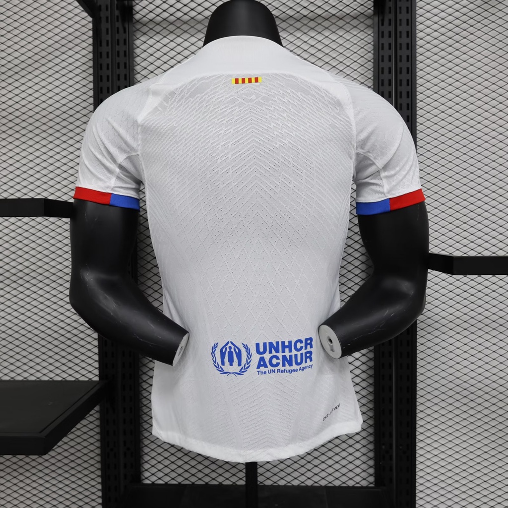 Áo Thun Bóng Đá Tay Ngắn Màu Trắng Đội Tuyển Barcelona 2324