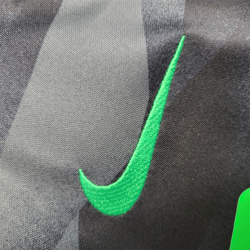 Áo Thun Bóng Đá Liverpool jersey | Áo Sơ Mi Đen Thủ Môn Chất Lượng Cao 2023 / 24 ''