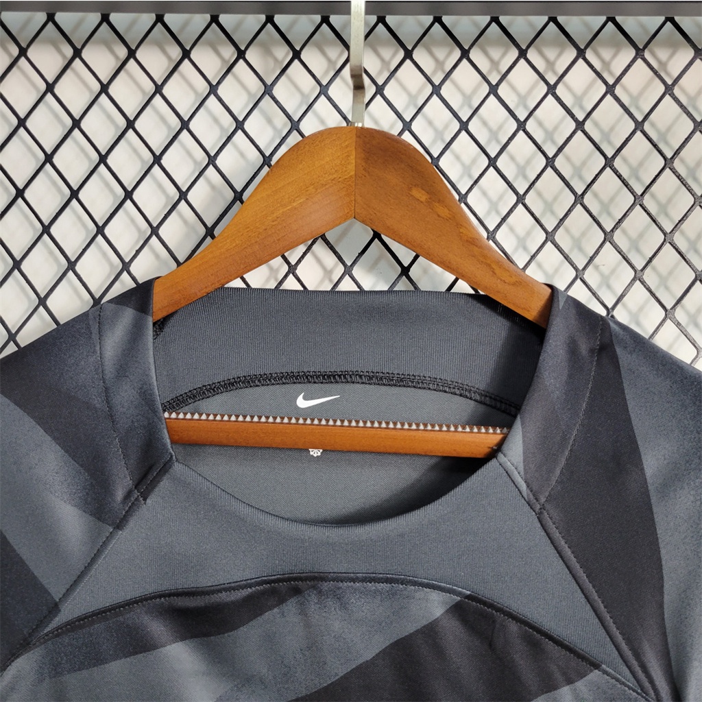 Áo Thun Bóng Đá Liverpool jersey | Áo Sơ Mi Đen Thủ Môn Chất Lượng Cao 2023 / 24 ''