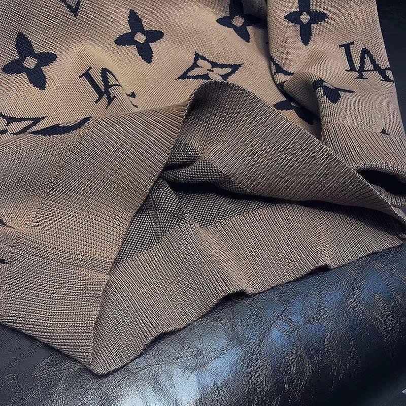 Áo Sweater Louis Vuitton Dáng Ôm Cổ Tròn Thời Trang Thu Đông Cho Nam Giới