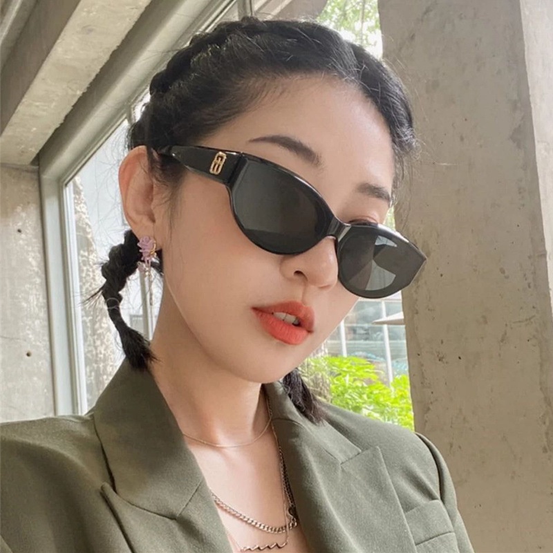 Kính râm thời trang mới châu âu và châu mỹ kính gọng vuông nhỏ nam và nữ có cùng kính râm che nắng