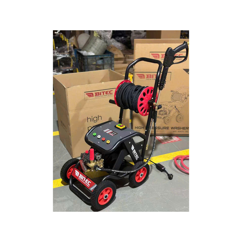 MÁY RỬA XE CÓ CHỈNH ÁP 3.900W 220BAR BT391 BTEC - HÀNG CHÍNH HÃNG