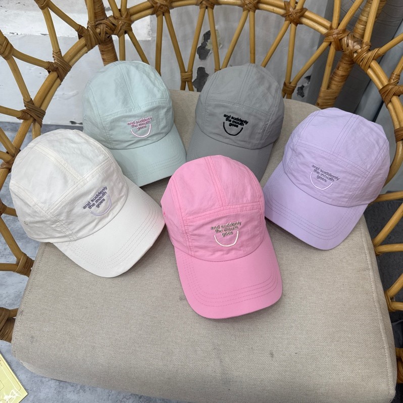 H26/ Mũ lưỡi chai Smile LC01