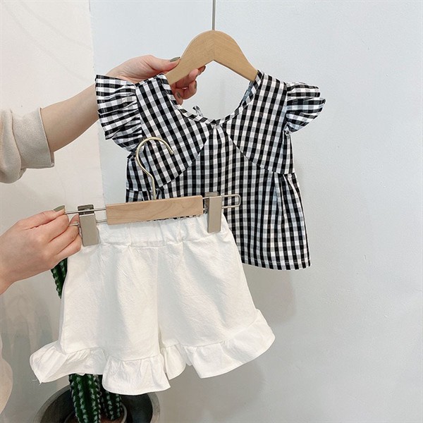 Set áo kẻ caro quần trắng bé 0704SA