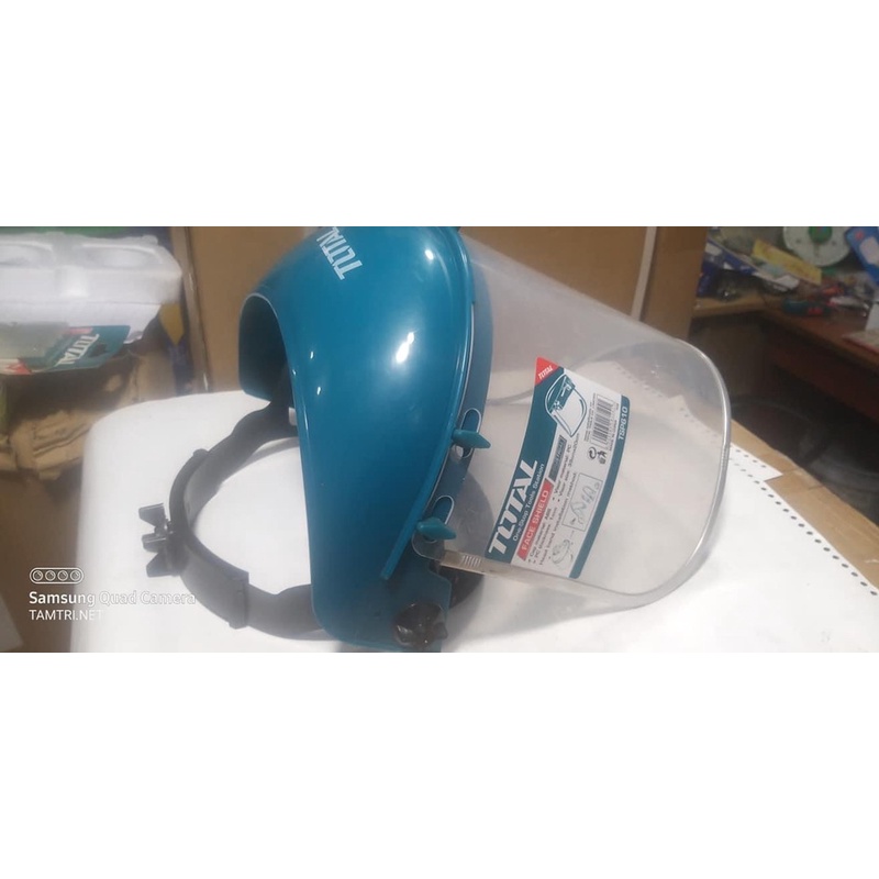 TOTAL Tấm che mặt TSP610