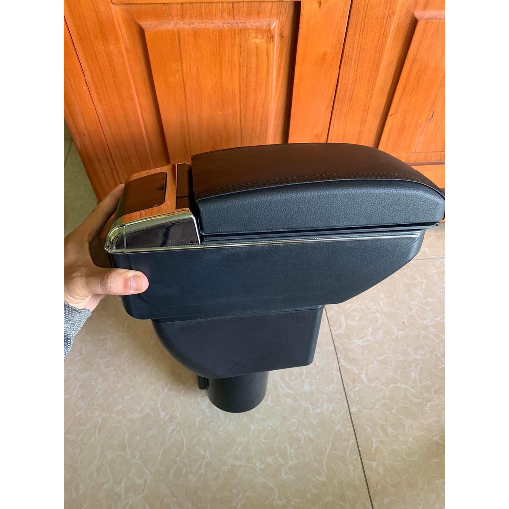 Bệ Tỳ Tay Vinfast Fadil Da Đen Chỉ Đen