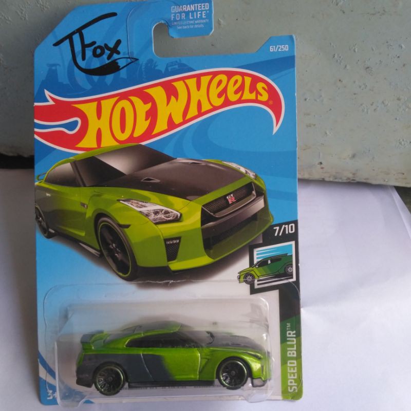 xe Hotwheels Nissan GTR R35 Màu xanh lá