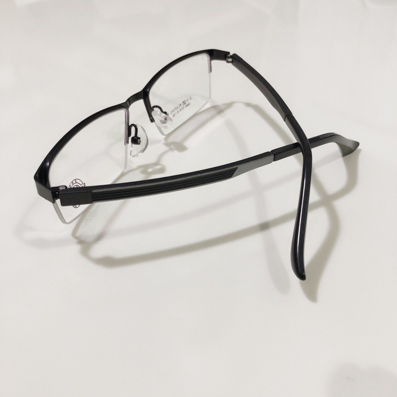 Gọng nửa viền nhẹ loại tốt lắp được cận viễn loạn