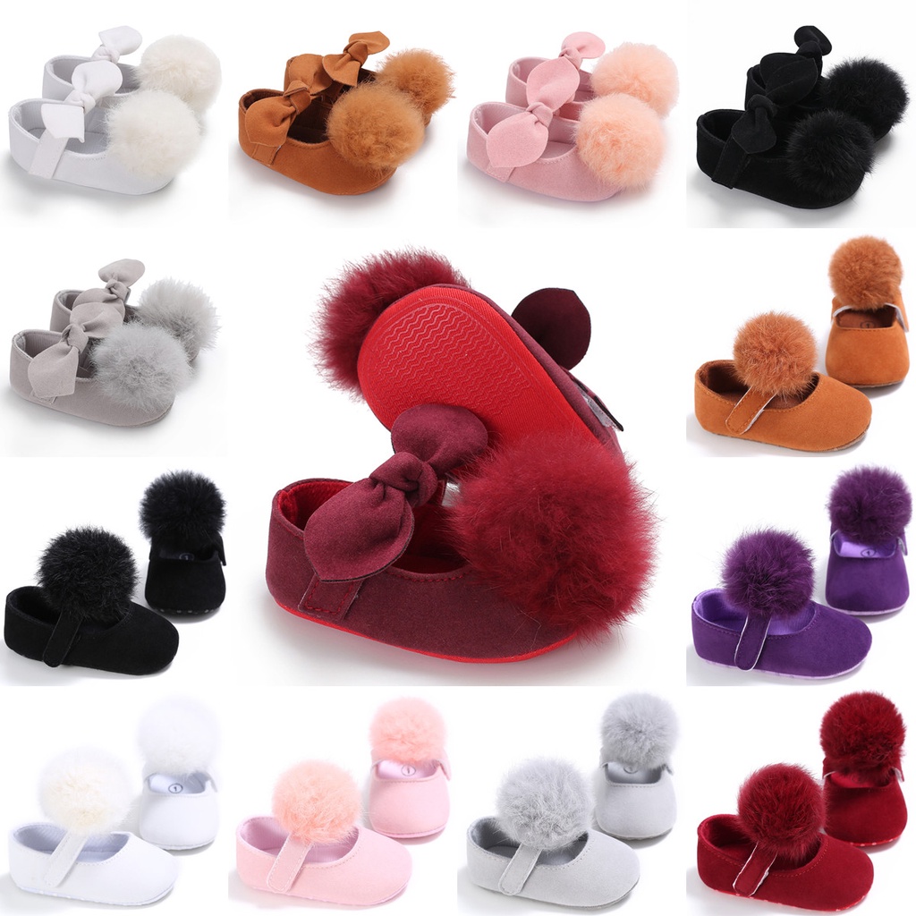 Giày Len ĐíNh Quả Pompom Cho Bé GáI