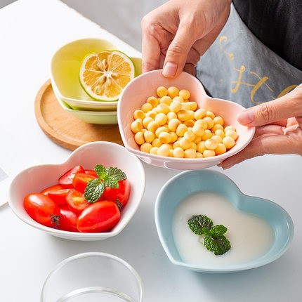 Bát sứ ăn dặm hình trái tim love 150ml - Nhiều màu