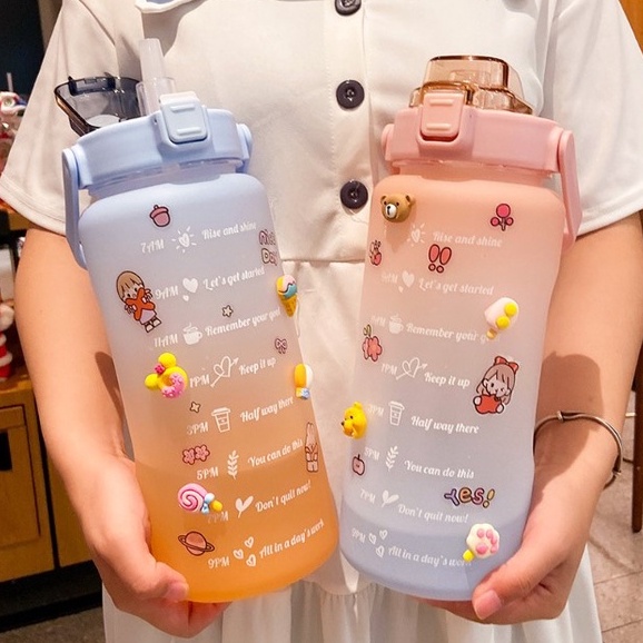 Bình 2 Lít Uống Nước Có Chia Vạch Báo Giờ Dễ Thương, Bình Nước Thể Thao Có Ống Hút HDStore