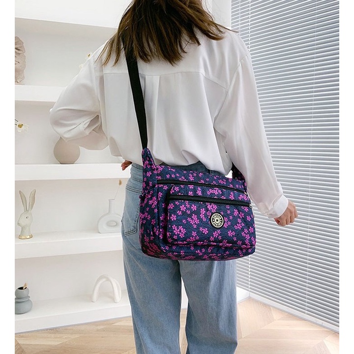 Túi xách họa tiết vải dù chống nước phong cách Hàn Quốc size 30cm đựng vừa sổ A4 TUI-12