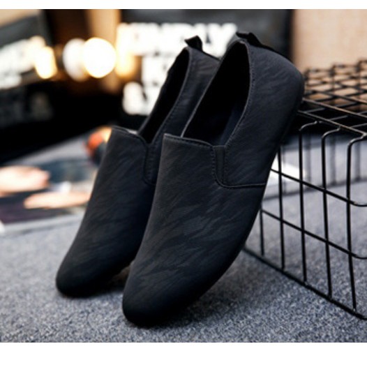 [SIÊU ÊM CHÂN]  Giày nam slip on hoa văn SM056 mềm, thoáng mát, đế cao su dẻo đàn hồi tốt, đi nhiều