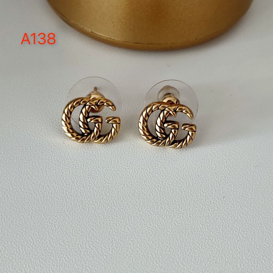 Khuyên Tai GUCCl Đơn Giản Bằng Thép Titan In Logo Chữ Cái / Cá Nhân / Tinh Tế / Thanh Lịch Cho Nữ