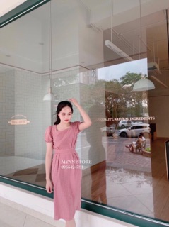 ĐẦM MIDI CARO CỔ VUÔNG