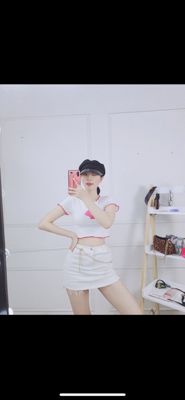 Croptop cuốn biên hình chụp thật kèm video
