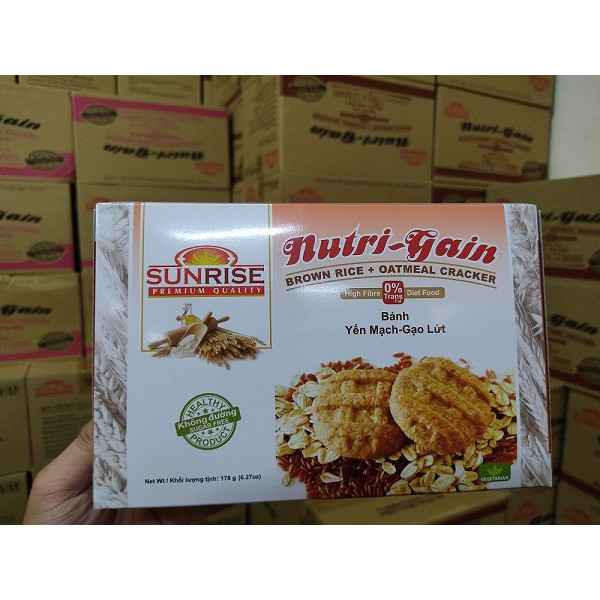 Bánh yến mạch Gạo Lứt Nutri Gain chính hãng Sunrise - tốt cho người tiểu đường, ăn kiêng, tập gym, giảm cân - Hộp 178g