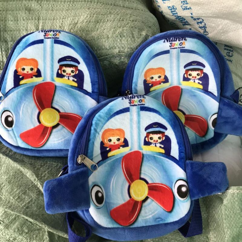 Túi đeo chéo cho bé.