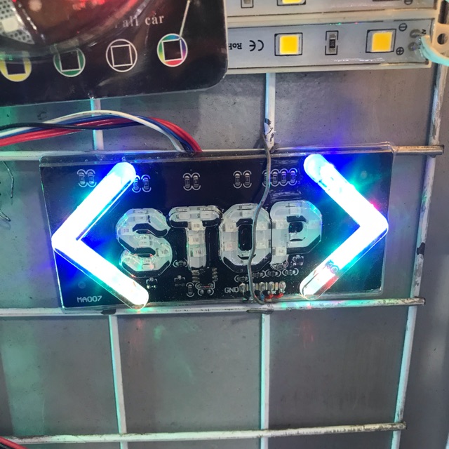 Đèn trang trí xe Stop 7 mầu 12v hoặc 24v