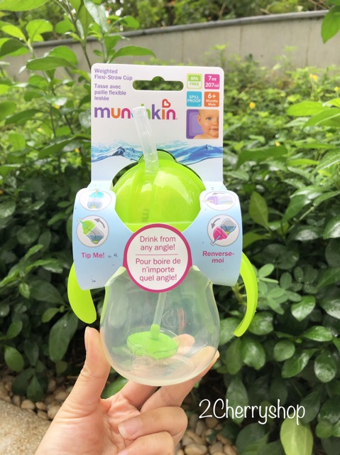 CỐC ỐNG HÚT MUNCHKIN MỌI TƯ THẾ