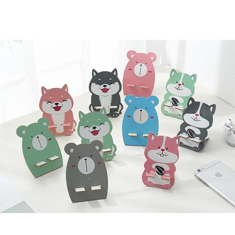 Giá đỡ điện thoại bằng gỗ hình hoạt hình dễ thương