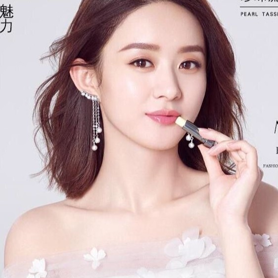 Bông tai nữ sành điệu thời trang