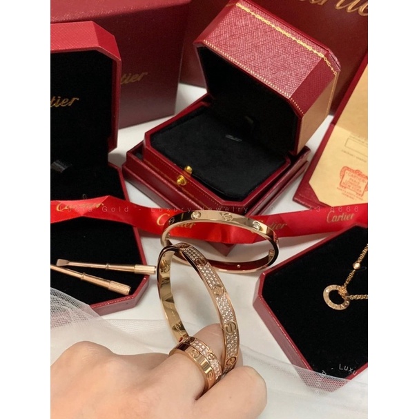 Vòng tay titan thời trang không bay mau, phụ kiện tráng sức cáo cấp