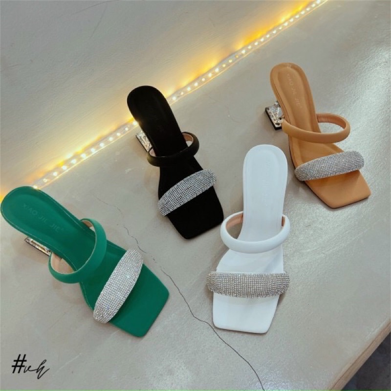 GUỐC NỮ QUAI PHỐI XOÀN ĐÁ GÓT THUỶ TINH 7CM TRENDY 2022